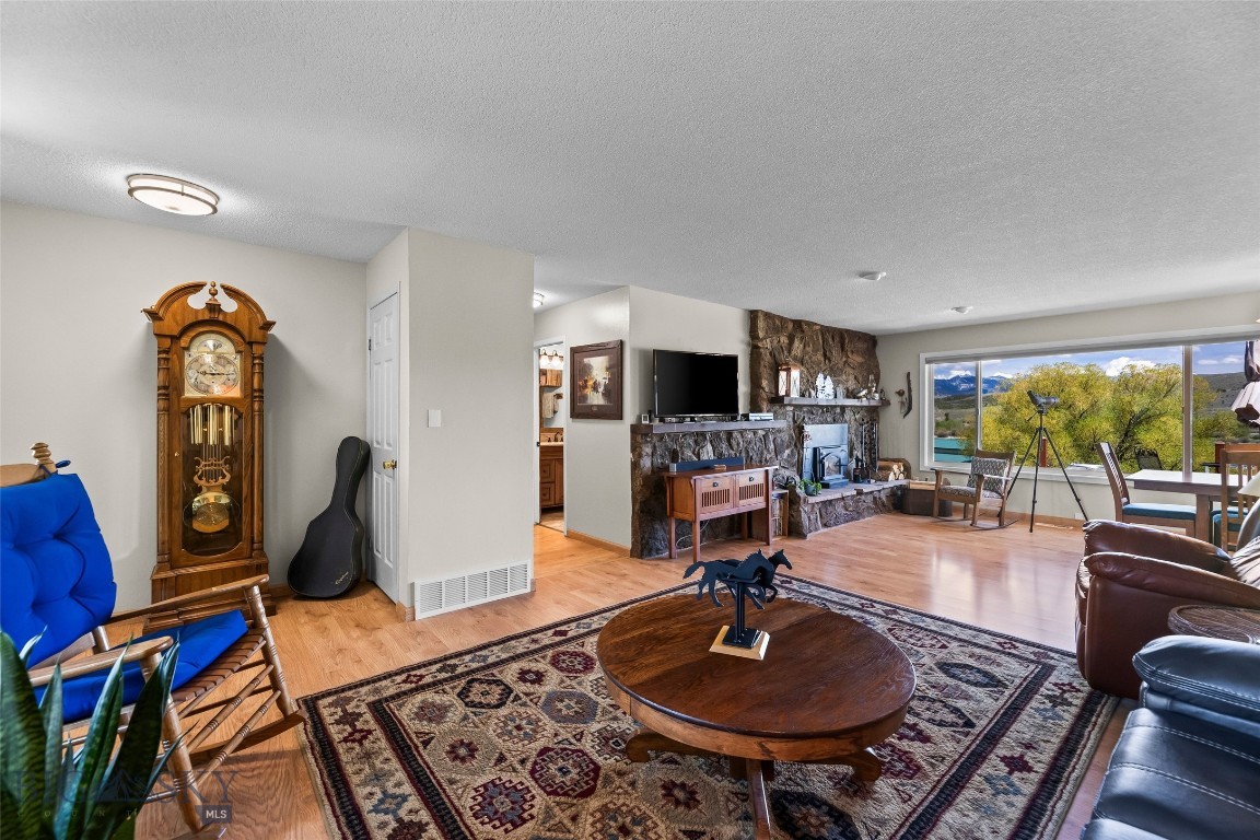 21 Mcpherson Lane Property Photo 17