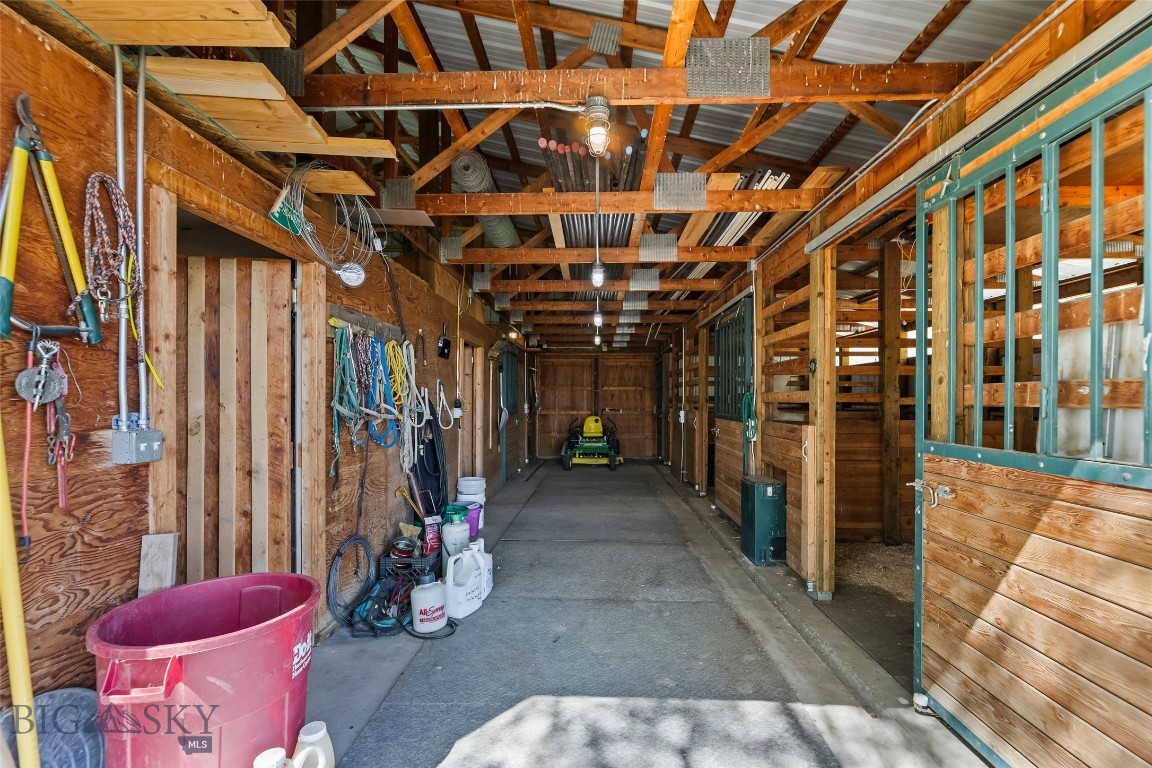 21 Mcpherson Lane Property Photo 56
