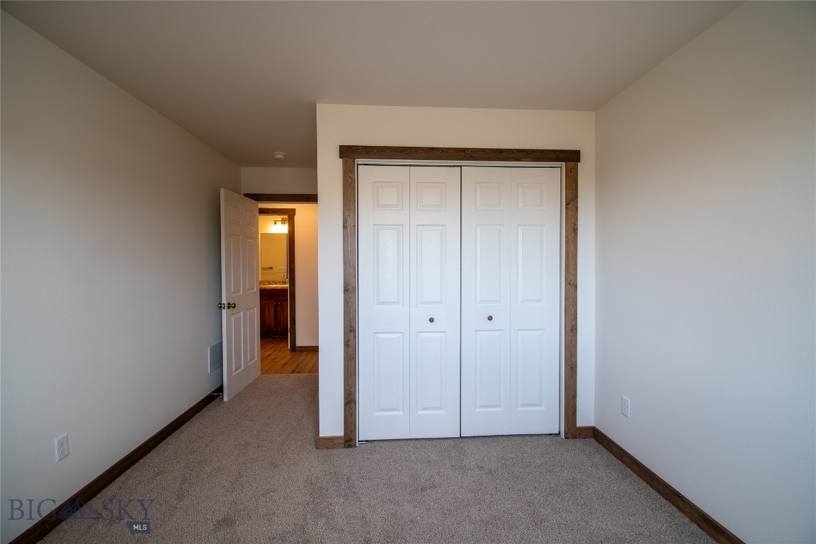 306 W 9th Avenue Property Photo 18