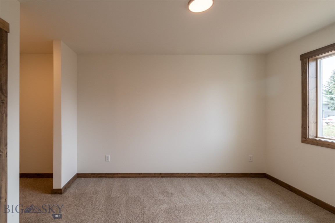 306 W 9th Avenue Property Photo 22