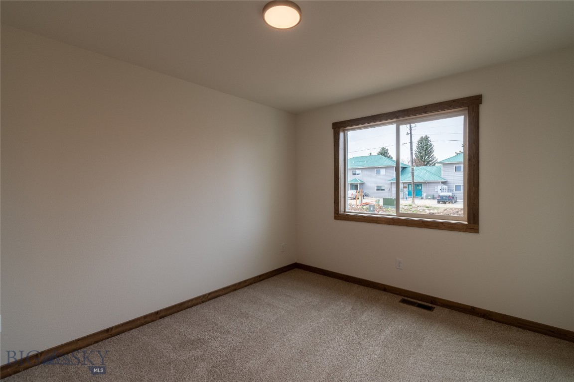 306 W 9th Avenue Property Photo 23