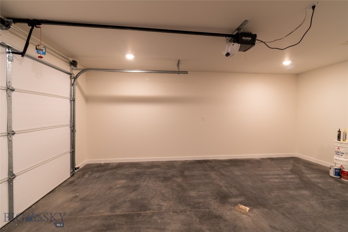 306 W 9th Avenue Property Photo 29