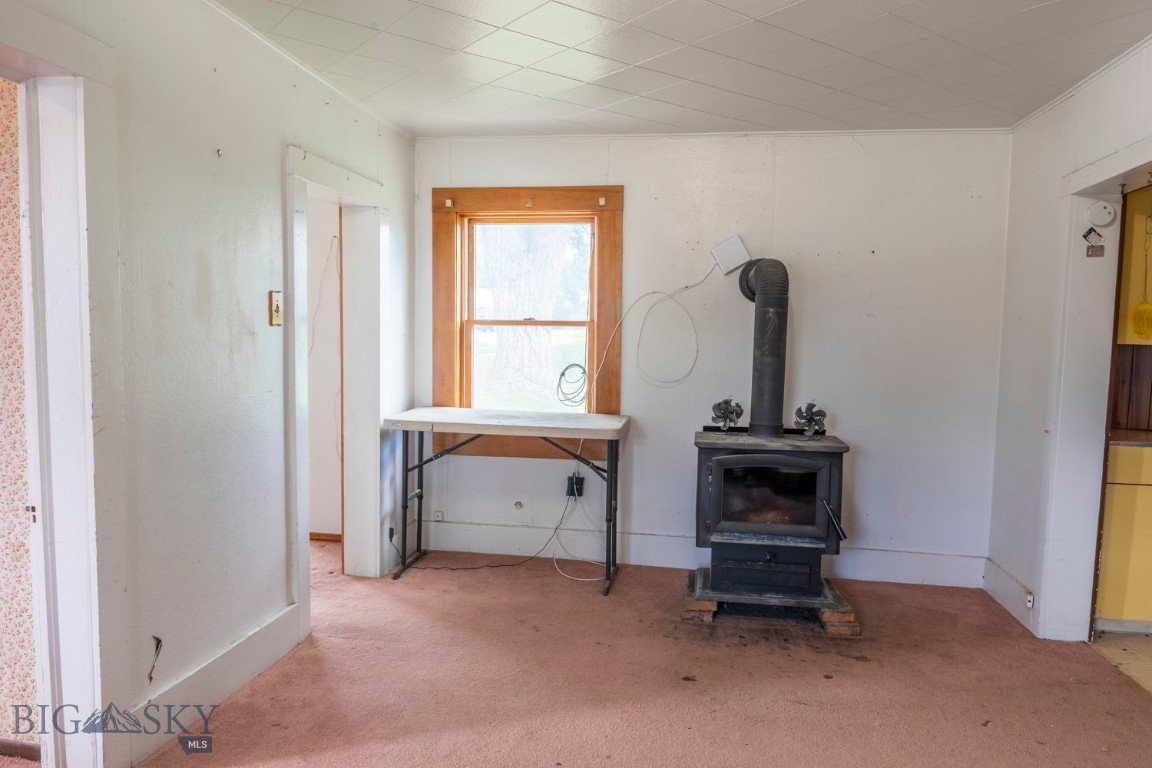 313 Main Street Property Photo 6