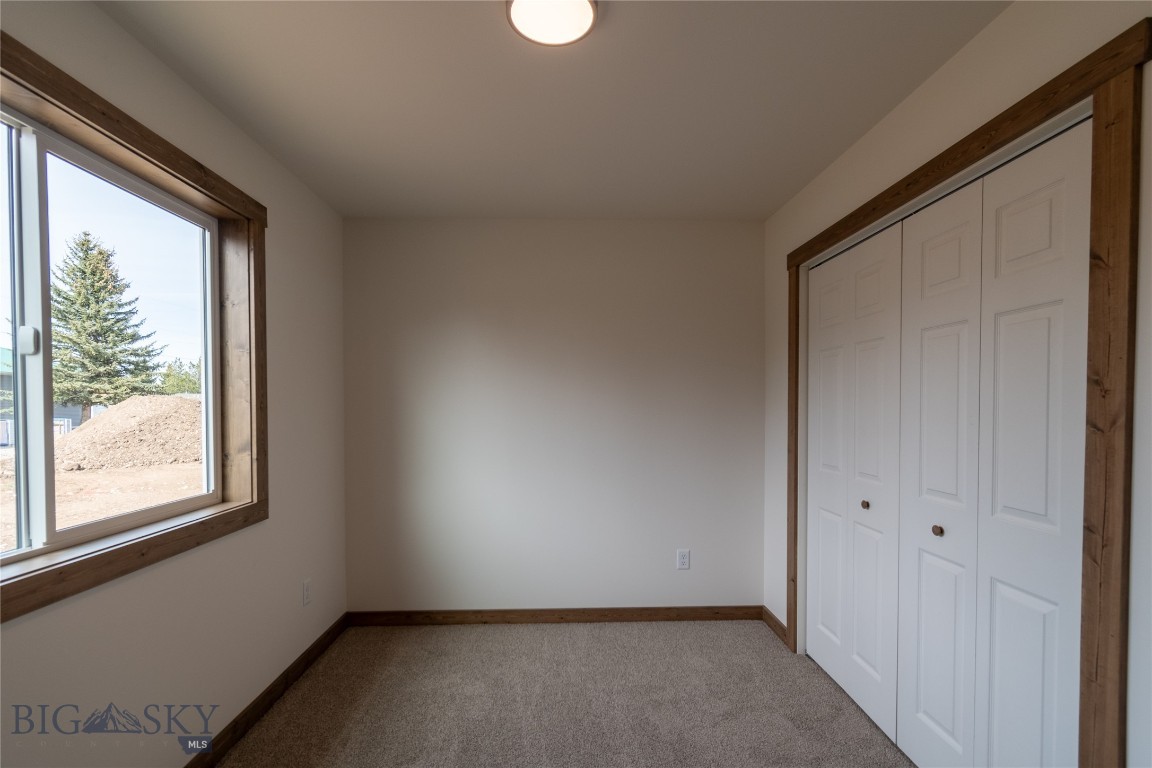310 W 9th Avenue Property Photo 21