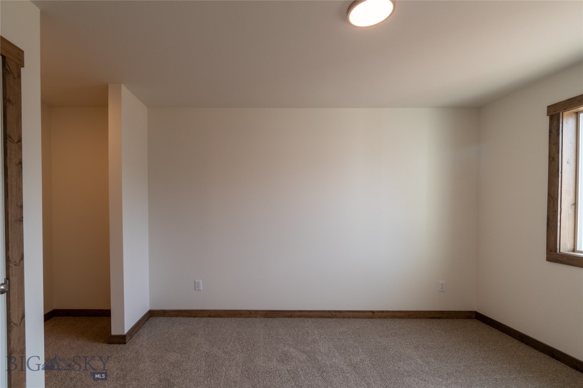 310 W 9th Avenue Property Photo 23
