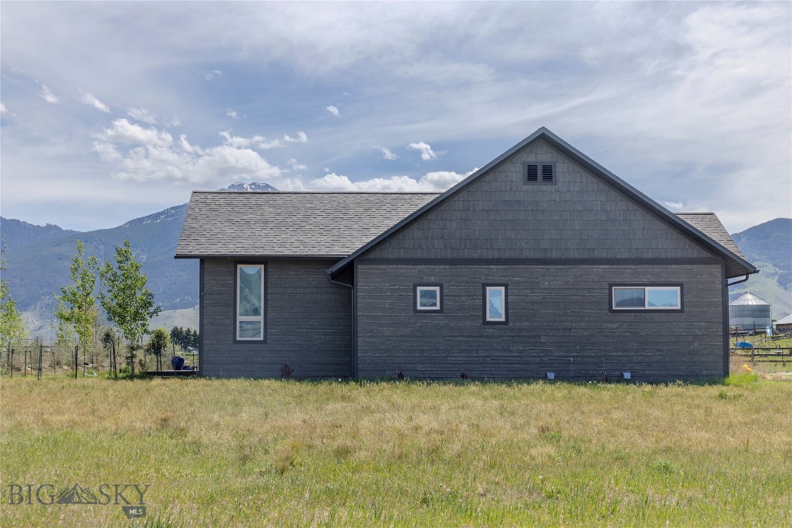 34 Obsidian Road Property Photo 33