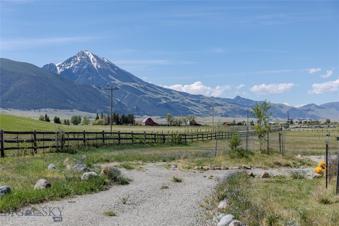 34 Obsidian Road Property Photo 35
