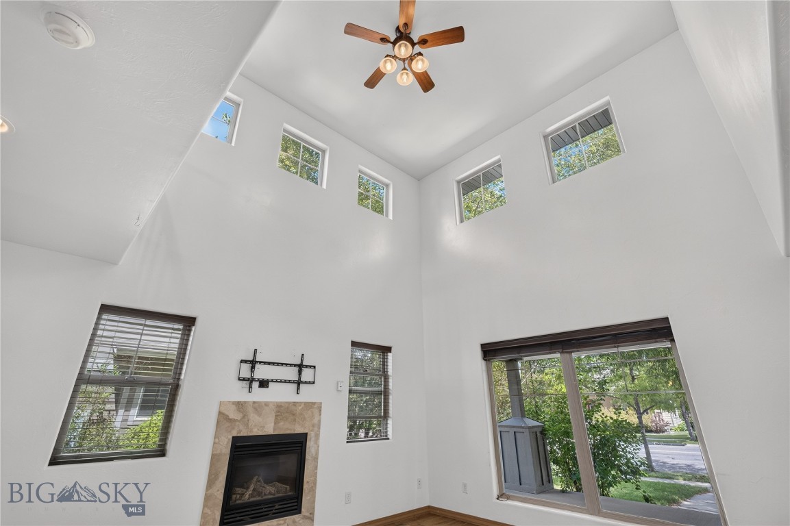 855 N 15th Avenue Property Photo 11