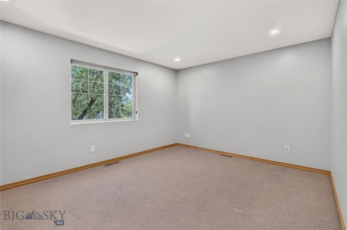 855 N 15th Avenue Property Photo 24