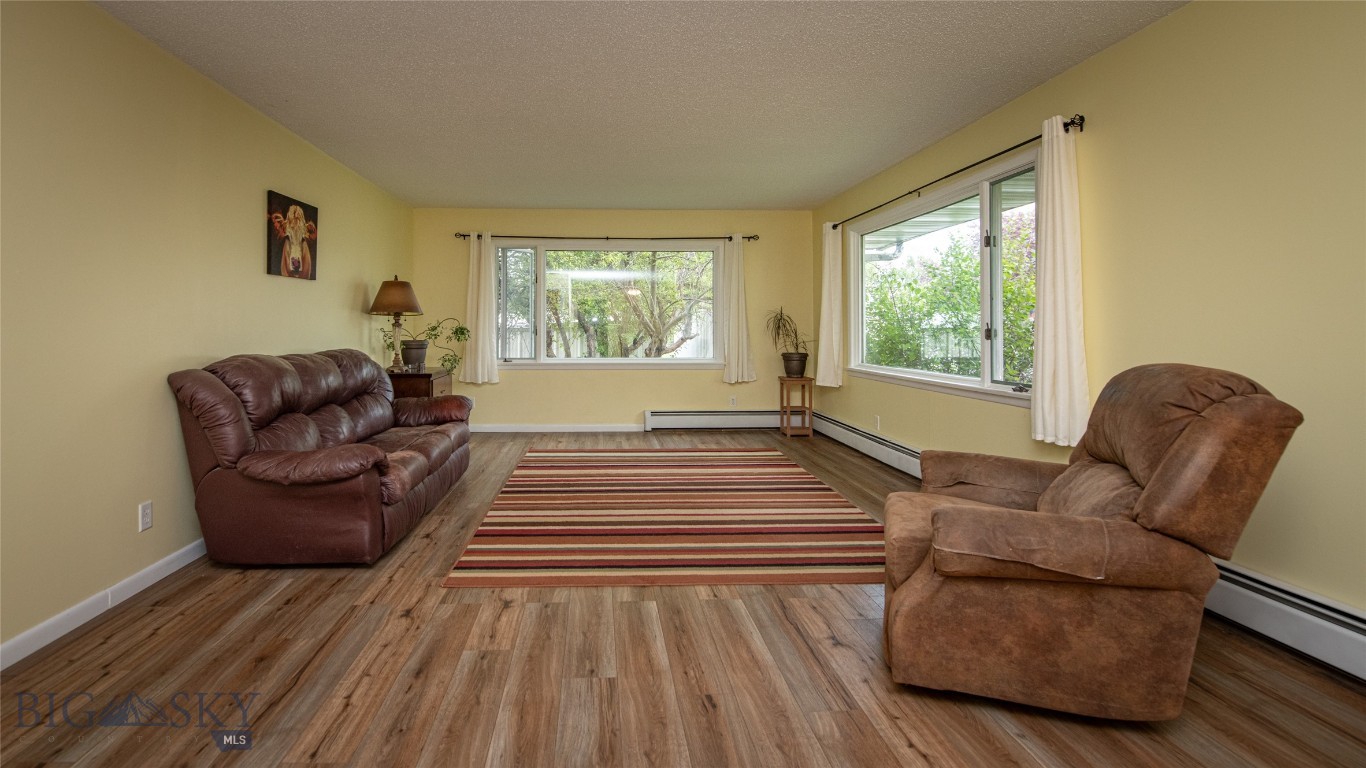 6235 Leonard Street Property Photo 14