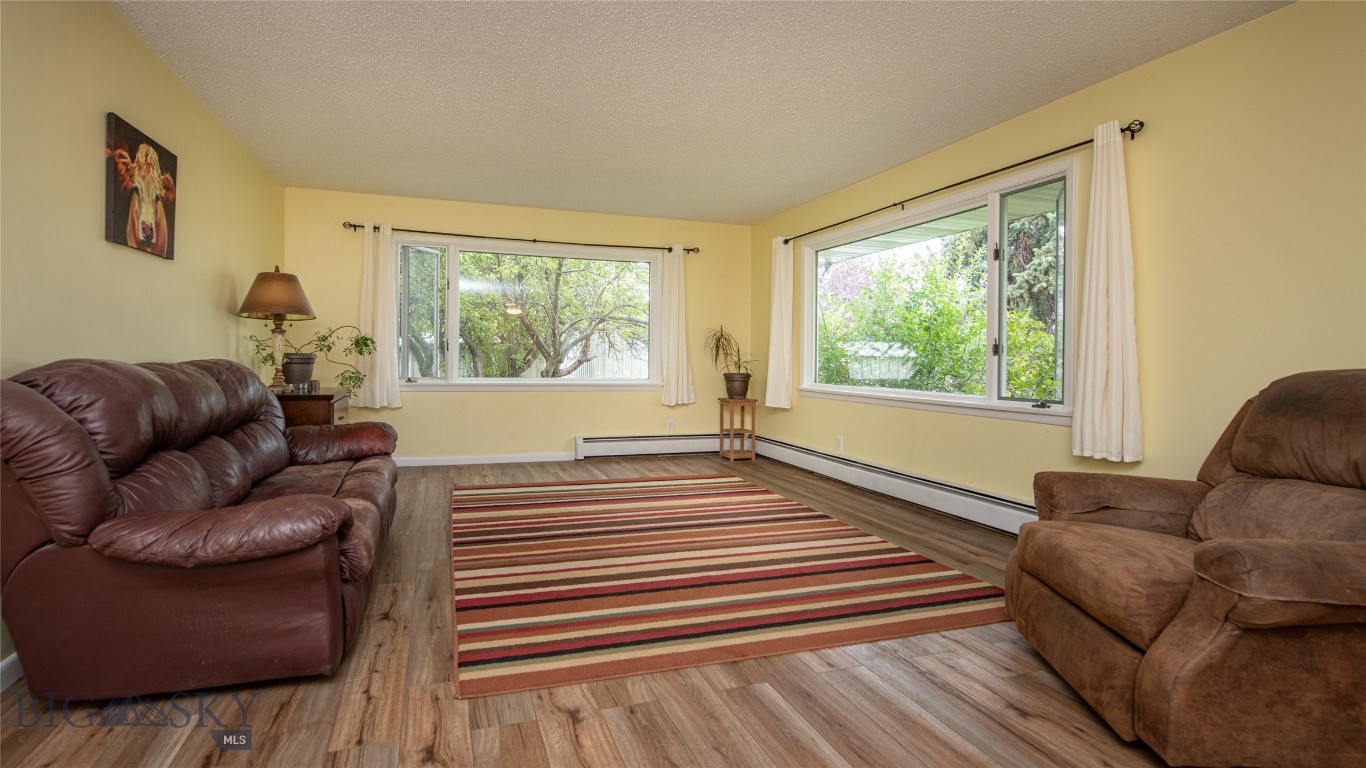 6235 Leonard Street Property Photo 15