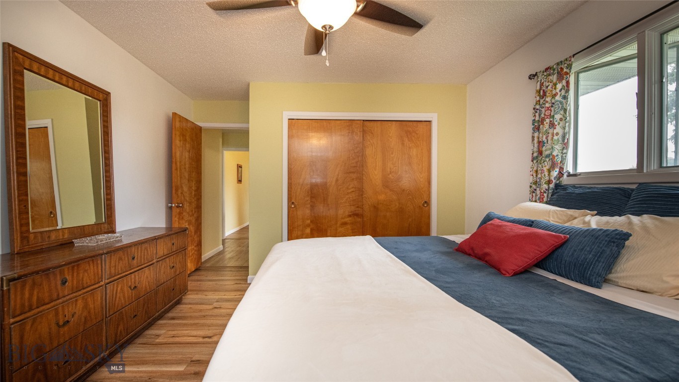 6235 Leonard Street Property Photo 20