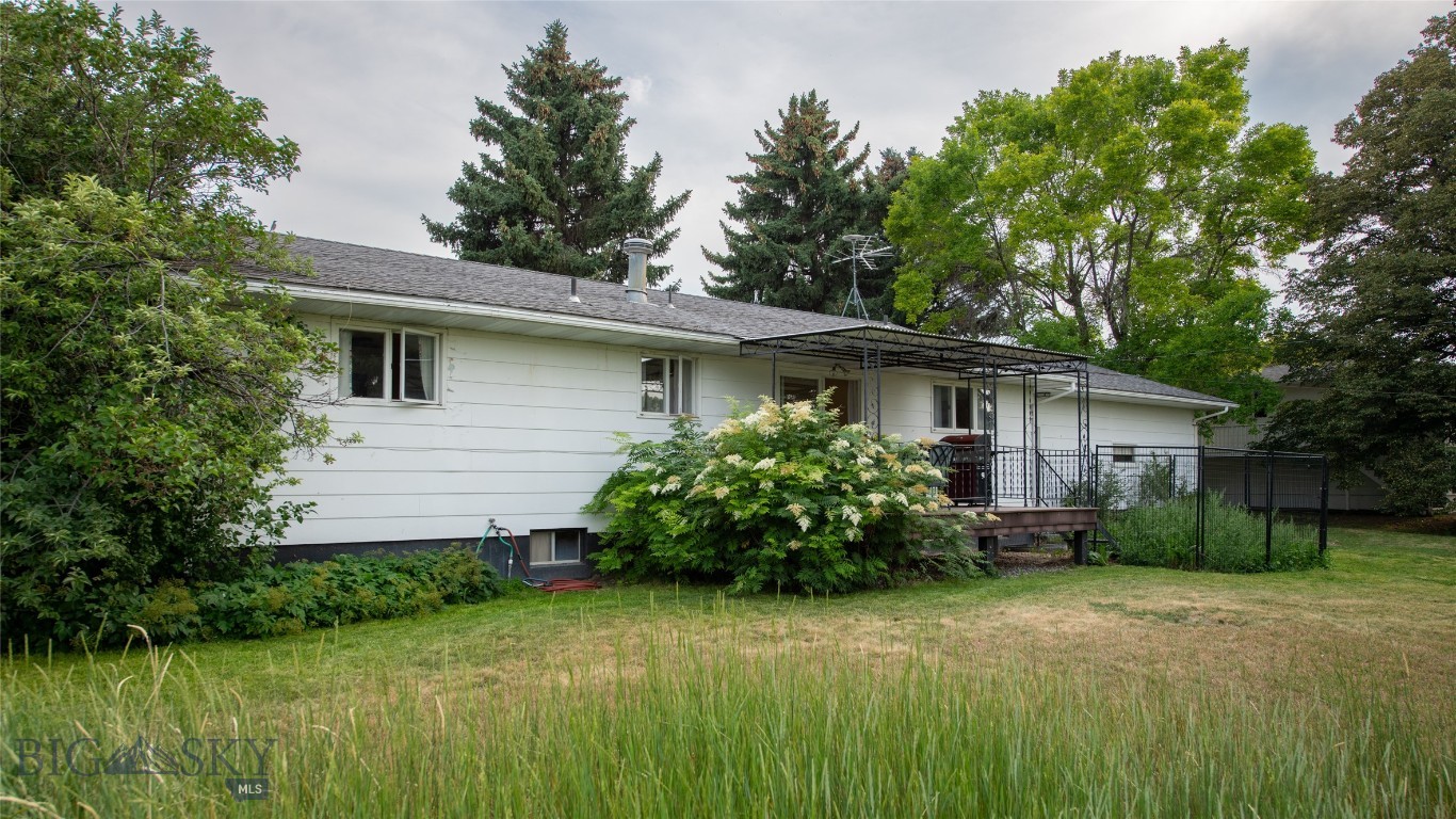 6235 Leonard Street Property Photo 49