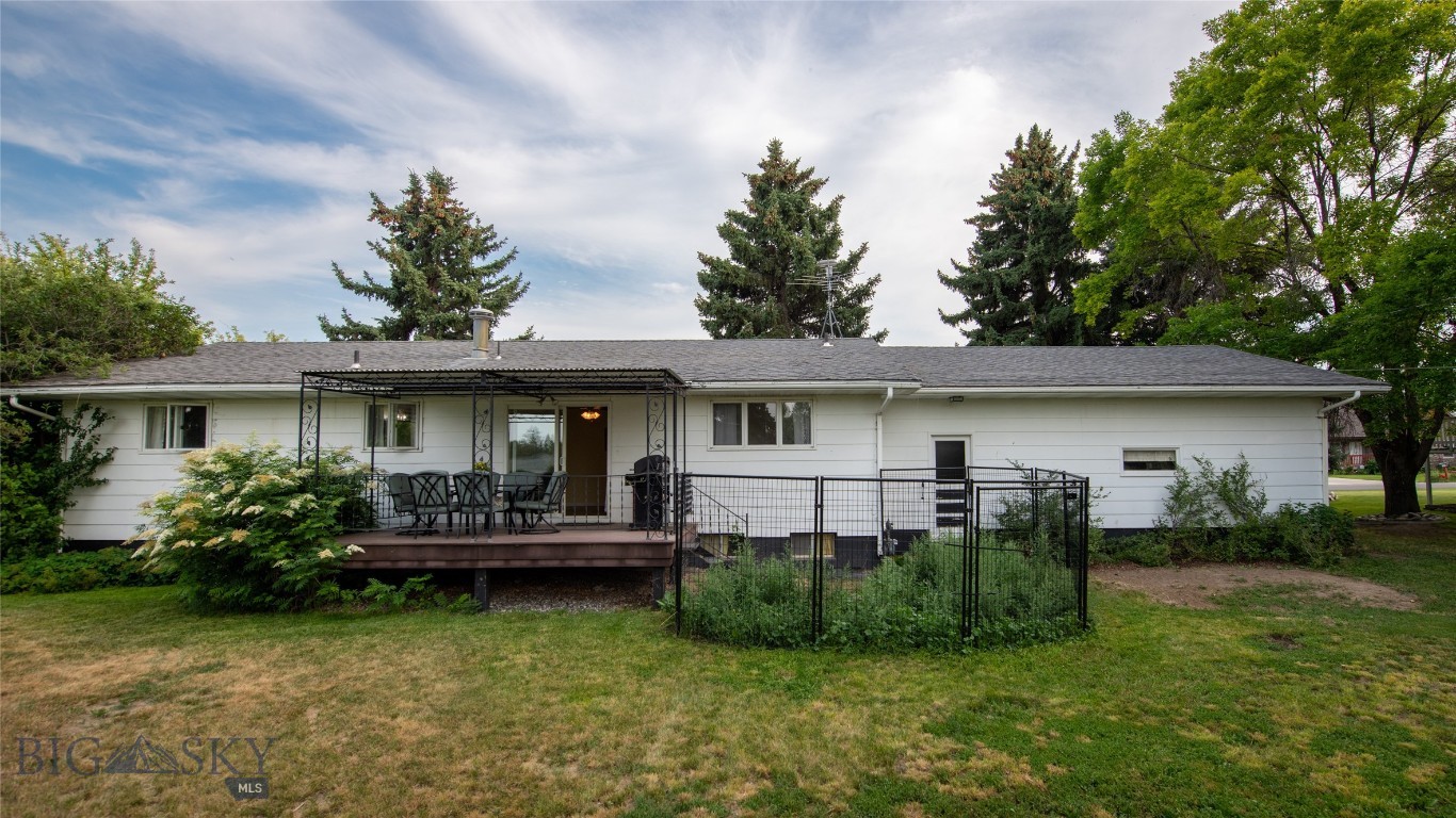 6235 Leonard Street Property Photo 54