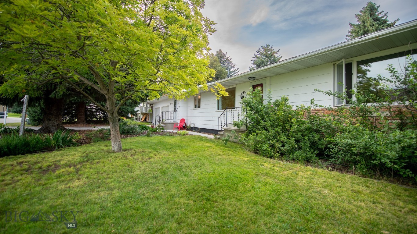 6235 Leonard Street Property Photo 64