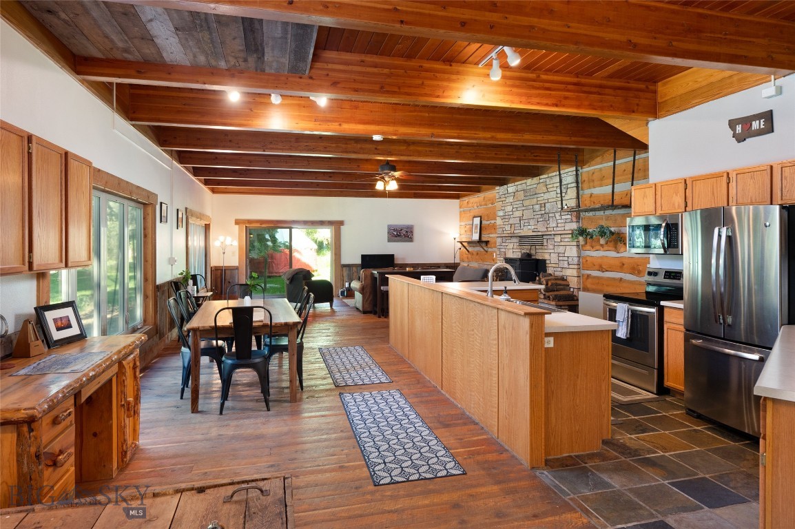 495 Jardine Road Property Photo 10
