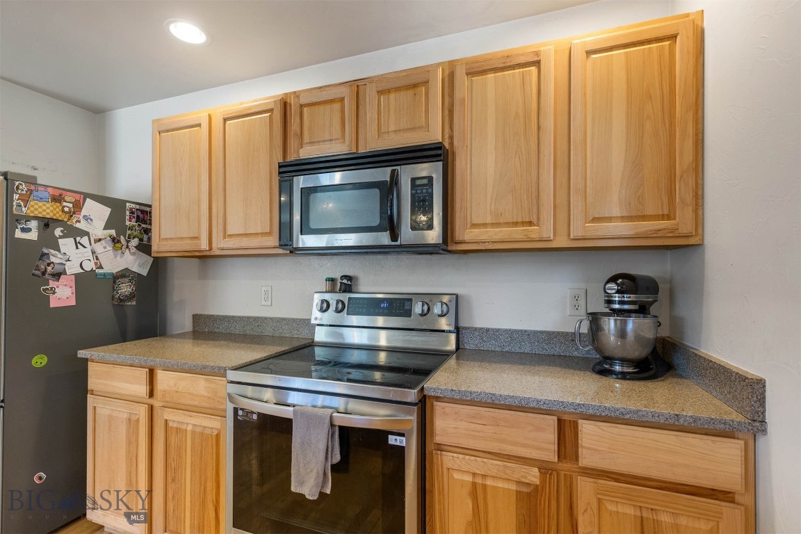 3147 Cattail Street A Property Photo 8