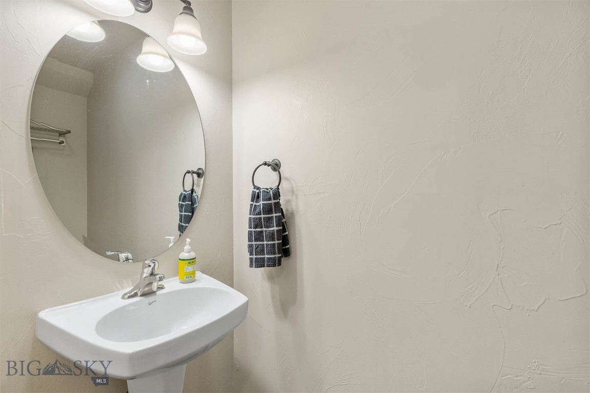 3147 Cattail Street A Property Photo 11
