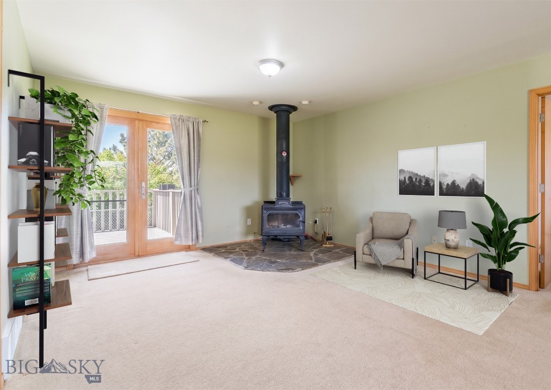 16 Windy Meadow Drive Property Photo 6