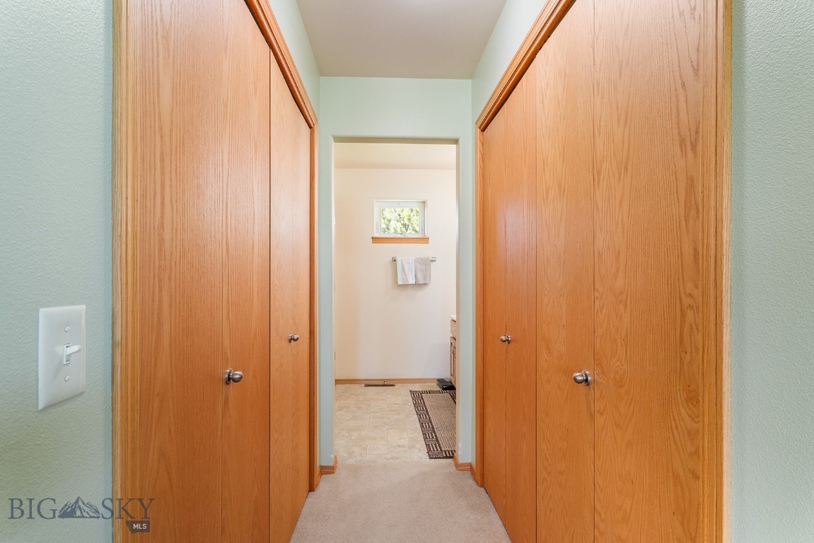 16 Windy Meadow Drive Property Photo 13