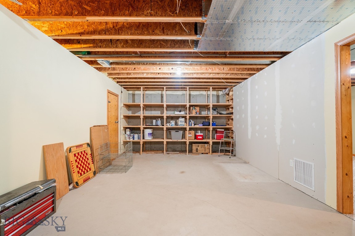 16 Windy Meadow Drive Property Photo 26