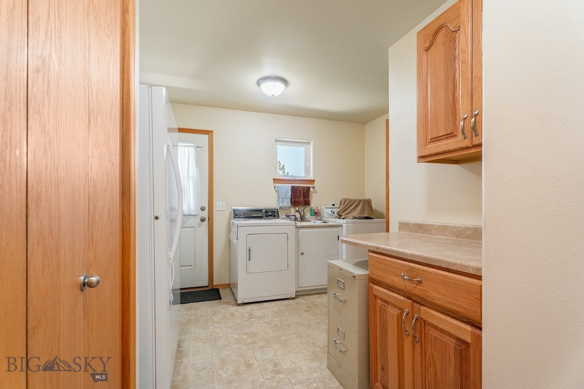 16 Windy Meadow Drive Property Photo 28