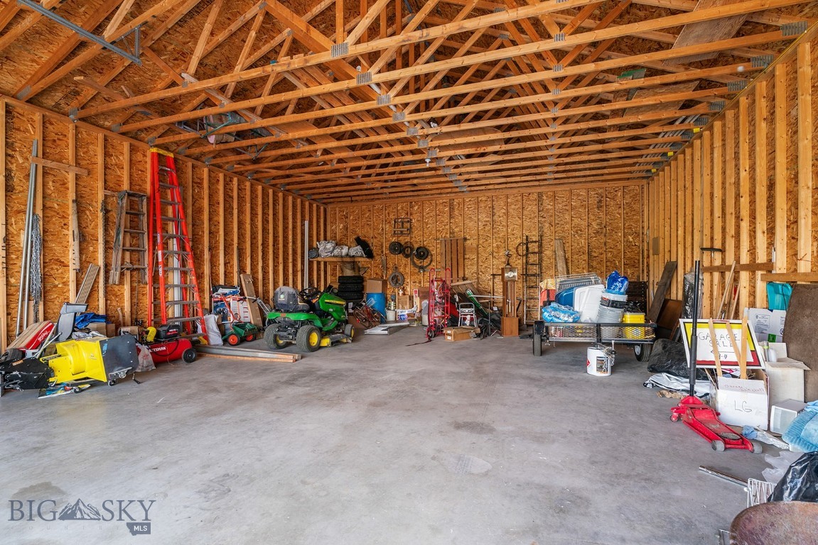 16 Windy Meadow Drive Property Photo 30