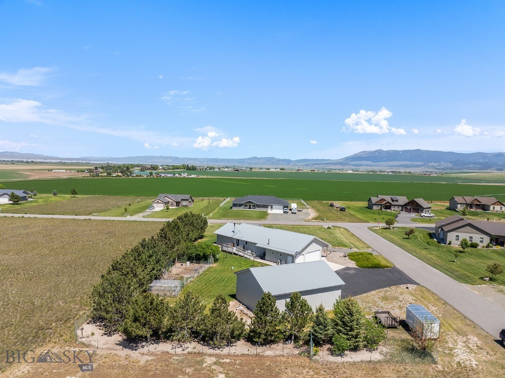 16 Windy Meadow Drive Property Photo 36