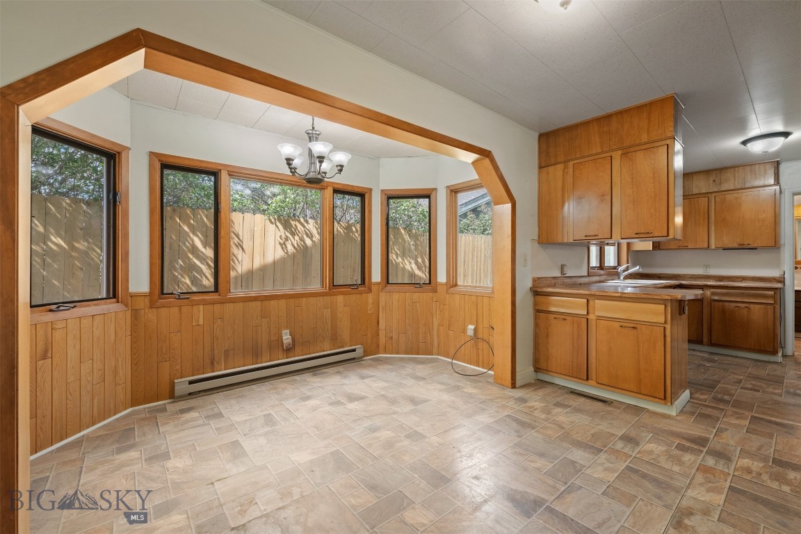 1909 Howard Street Property Photo 19