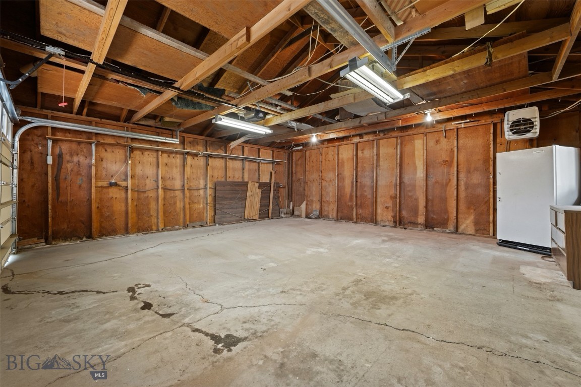 1909 Howard Street Property Photo 29