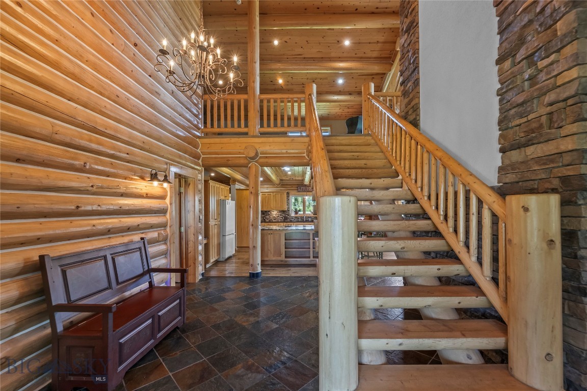 7100 Springhill Property Photo 8