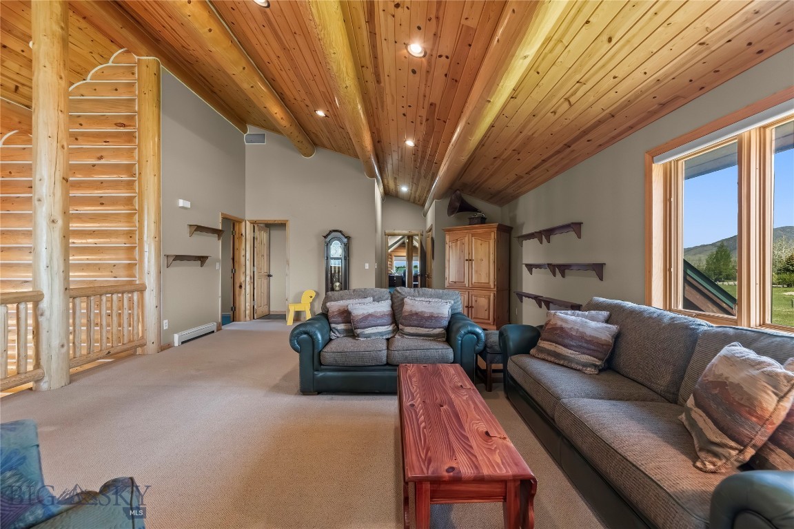 7100 Springhill Property Photo 32
