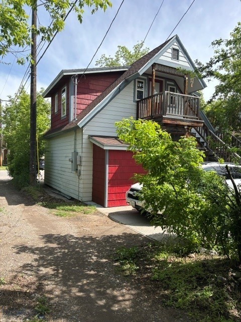 403 S 10th Property Photo 6