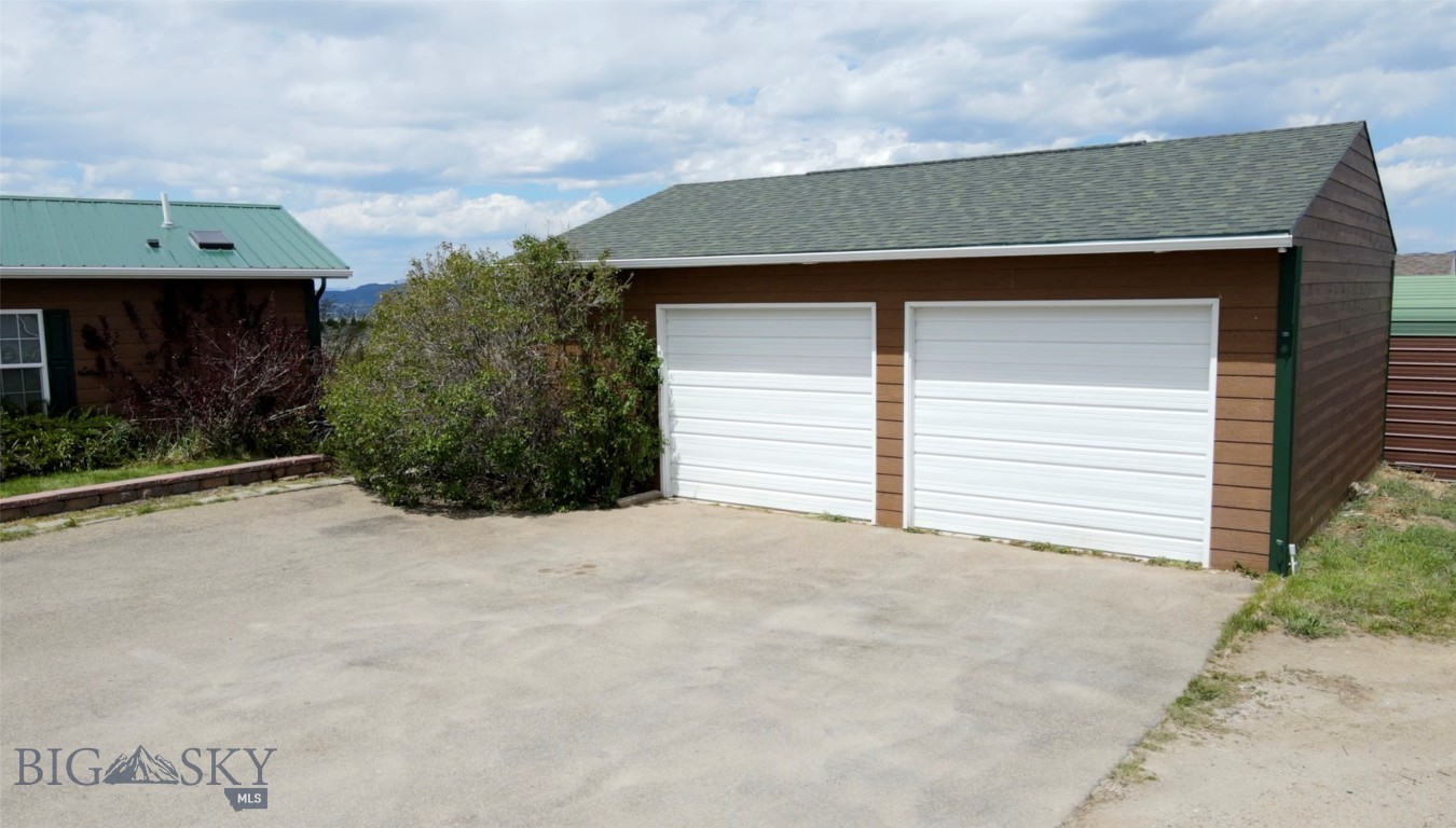 357 Lupine Property Photo 3