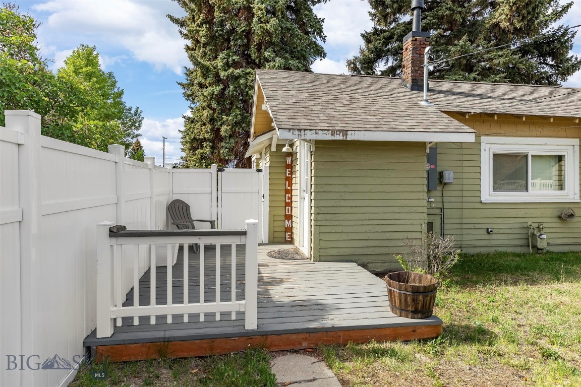 2531 Harvard Avenue Property Photo 5