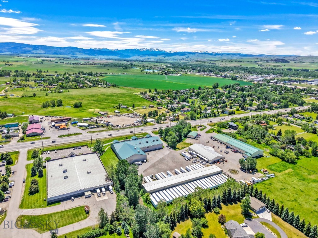 8247 Huffine Lane Property Photo 12