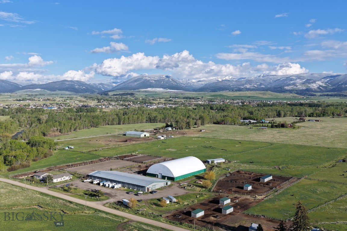 770 Mcreynolds Road Property Photo