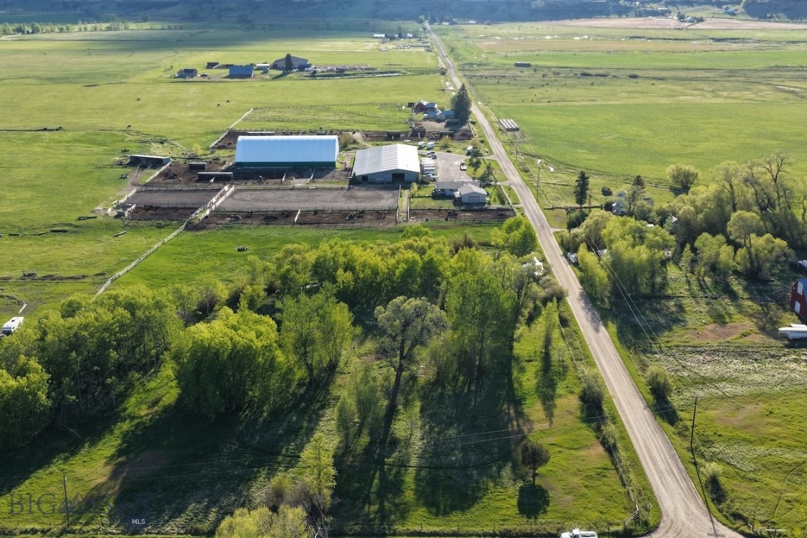 770 Mcreynolds Road Property Photo 3