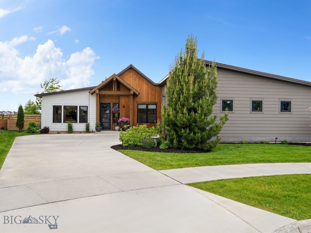 1813 Windrow Drive Property Photo 4