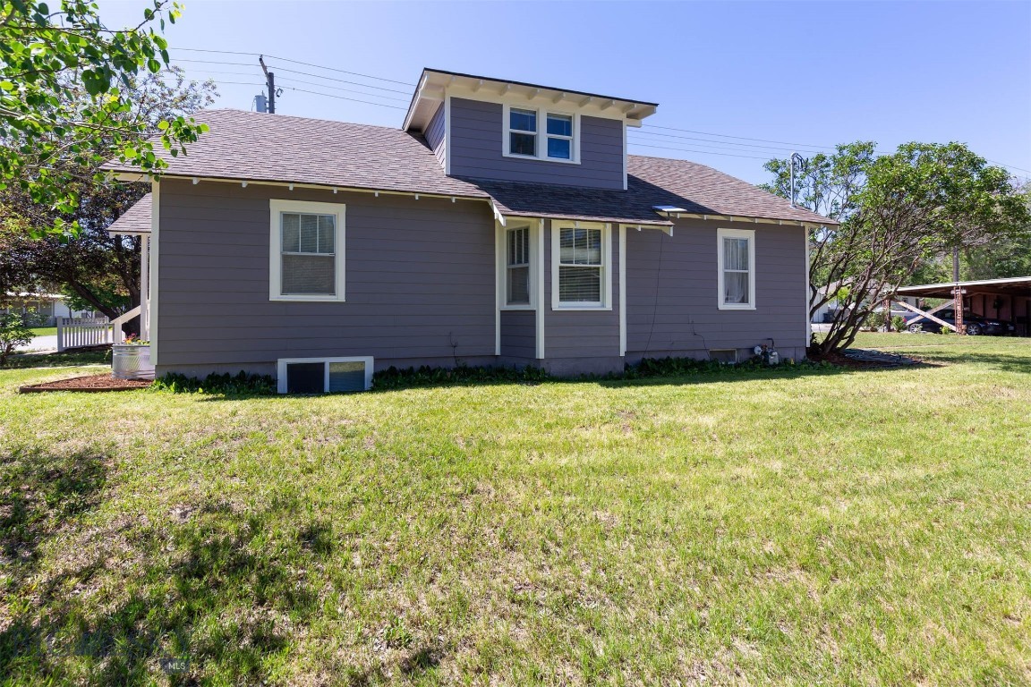 2 N 5th Avenue E Property Photo 6