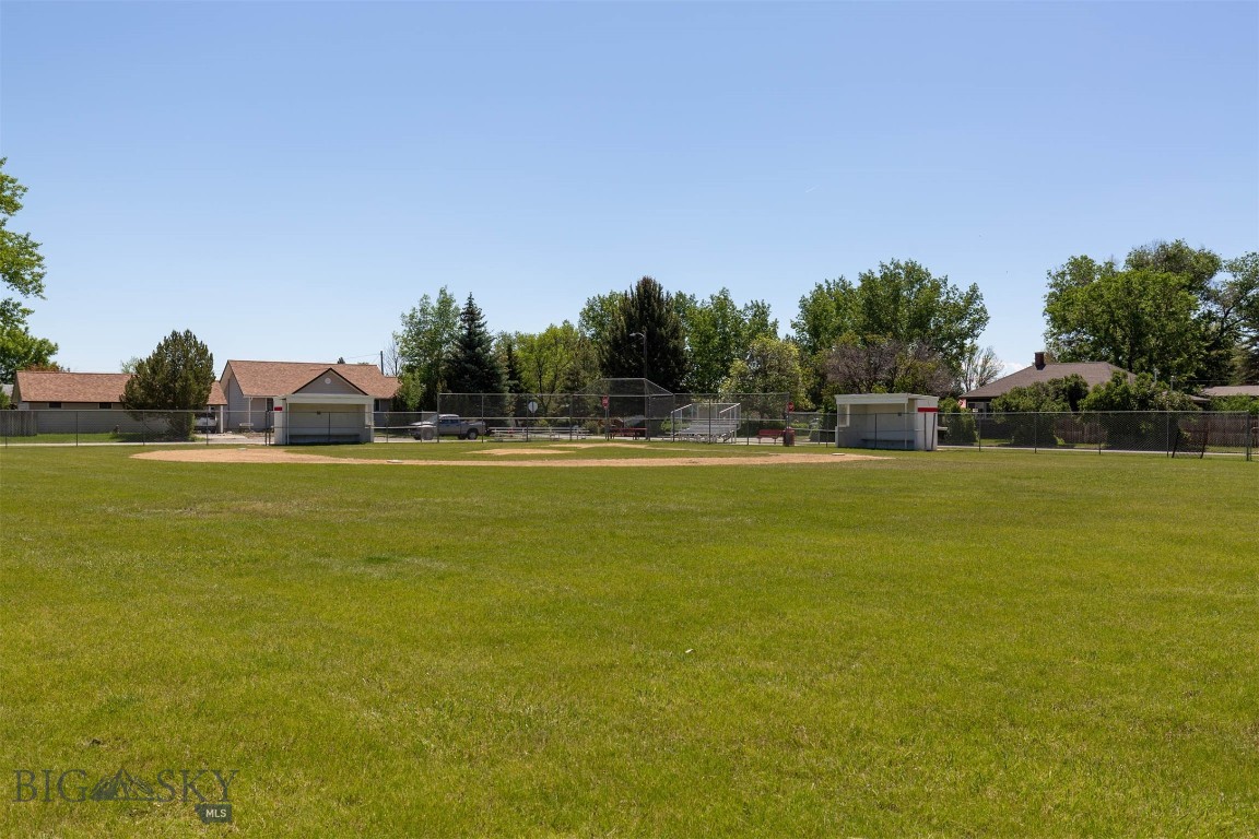 2 N 5th Avenue E Property Photo 38