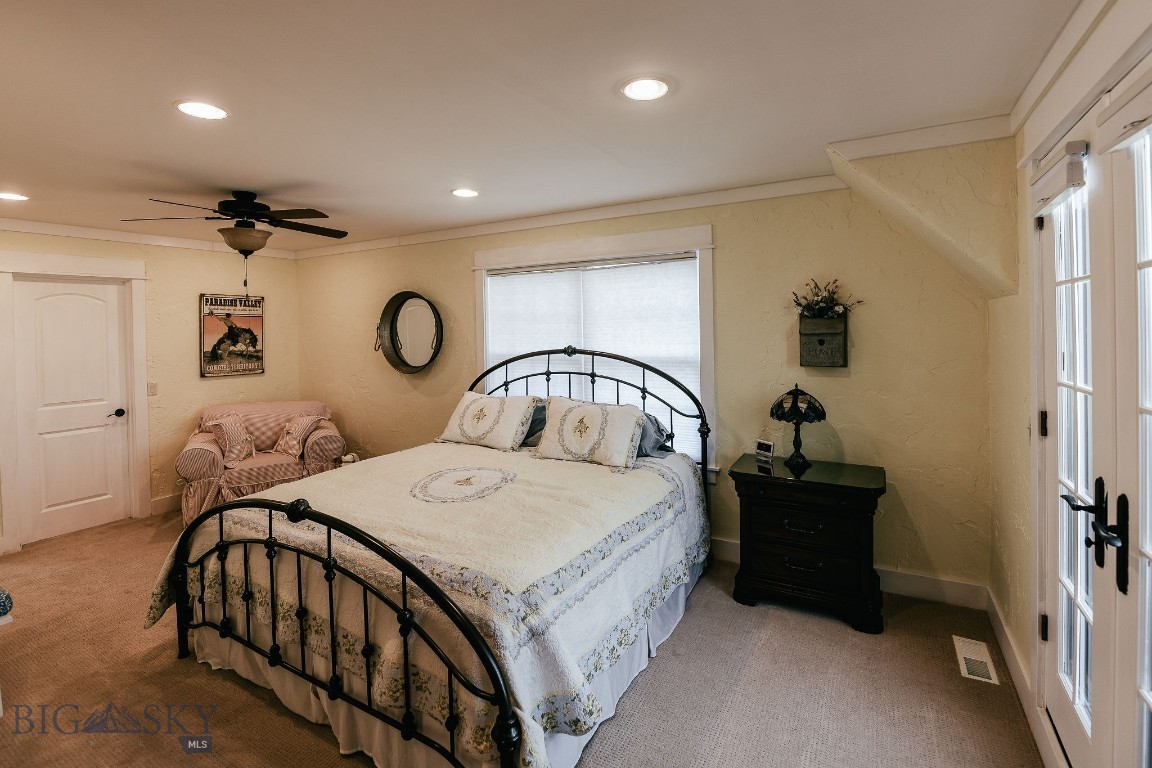 411922 Property Photo 10