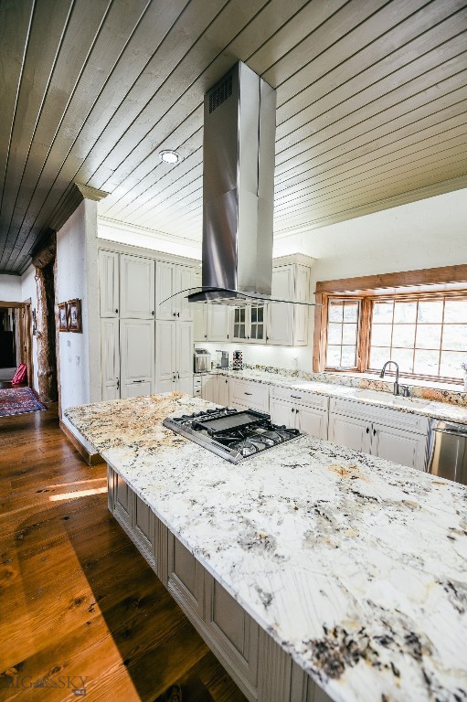 411922 Property Photo 35
