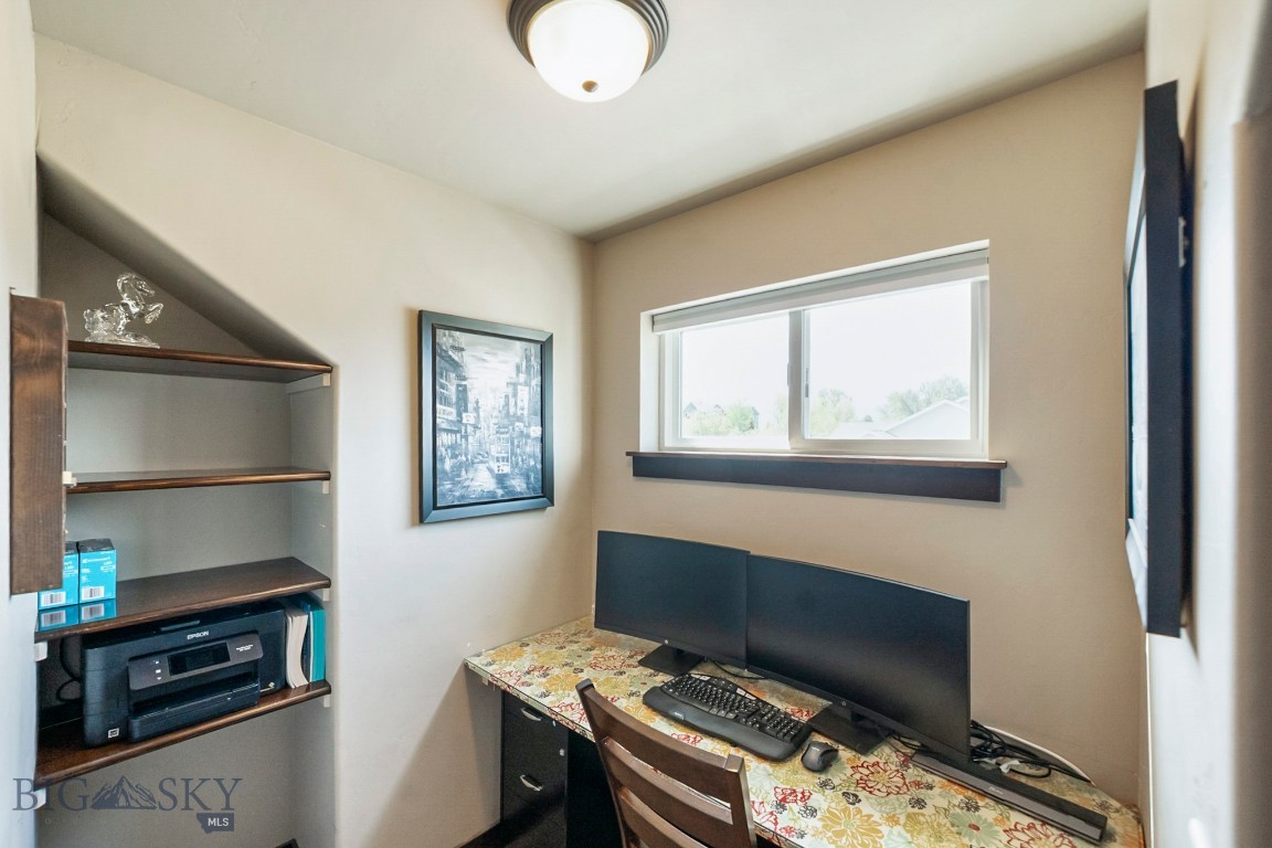4767 Victory Street Property Photo 16