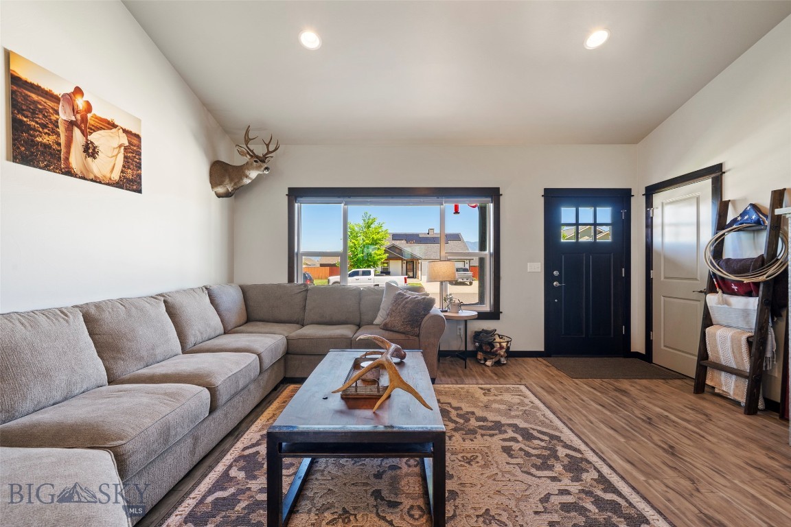 1507 Powers Boulevard Property Photo 9