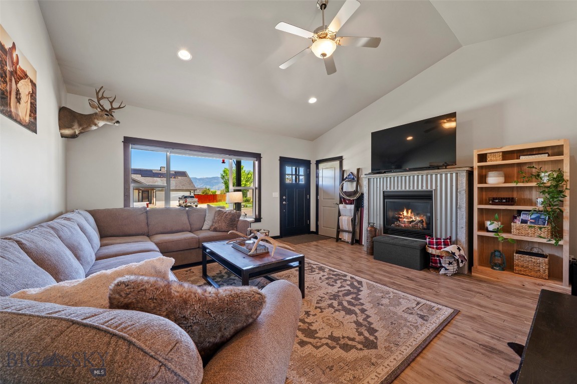 1507 Powers Boulevard Property Photo 10