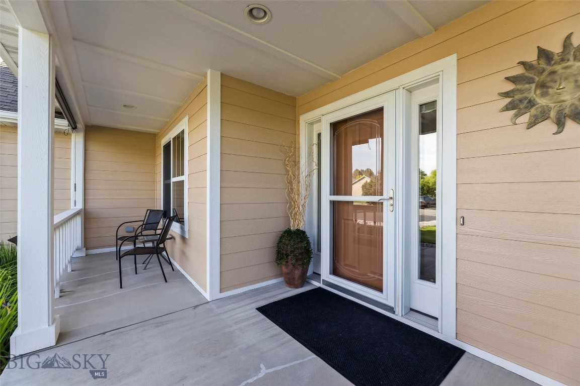 153 Pathfinder Trail Property Photo 2