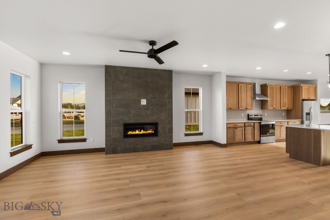 215 Sage Grouse Drive Property Photo 8