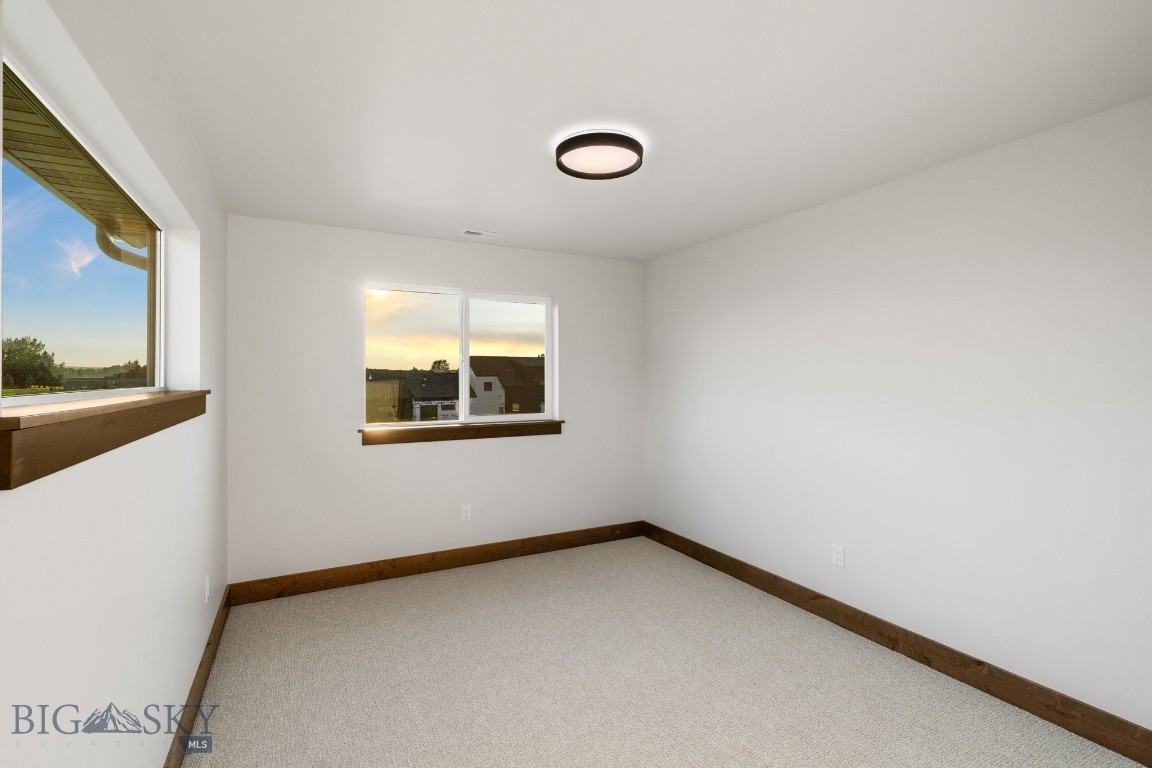 215 Sage Grouse Drive Property Photo 26