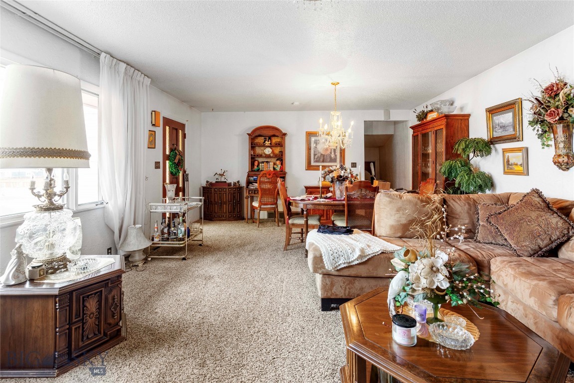 2100 Wall Street Property Photo 5